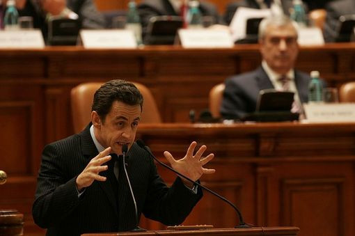 Campania legata de romi i-a adus lui Sarkozy un plus de 2% in sondaje