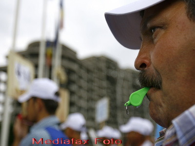 Razboi la ADP, Sector 1. Un director, la un pas sa fie linsat de angajati