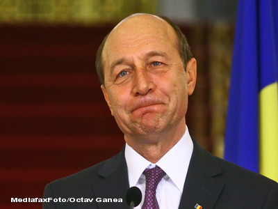 Fotografie cu autograful presedintelui Basescu, scoasa la licitatie in SUA