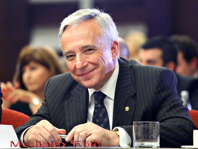 Isarescu, pregatit sa apere leul chiar si cu masuri neortodoxe. In 2009 eram aproape de colaps