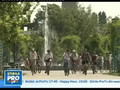 "Let's bike it", proiectul care curata Romania pe bicicleta