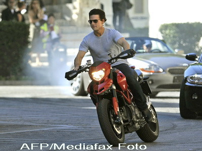 Drifturi si motoare. Cascadorii oferite de Tom Cruise si Cameron Diaz