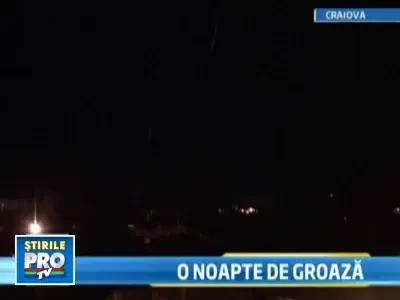 5 oameni au fost arsi de trasnet, iar zeci de localitati au ramas in bezna