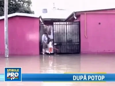 Dupa potop, suferinta la Galati. 300 de gospodarii, inundate