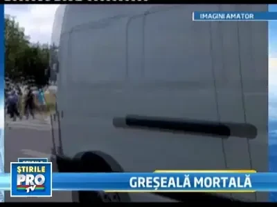 S-a incapatanat sa intoarca pe linia continua. Un mort si patru raniti