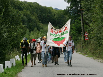 Satul Rosia Montana se transforma in august intr-o mare scena