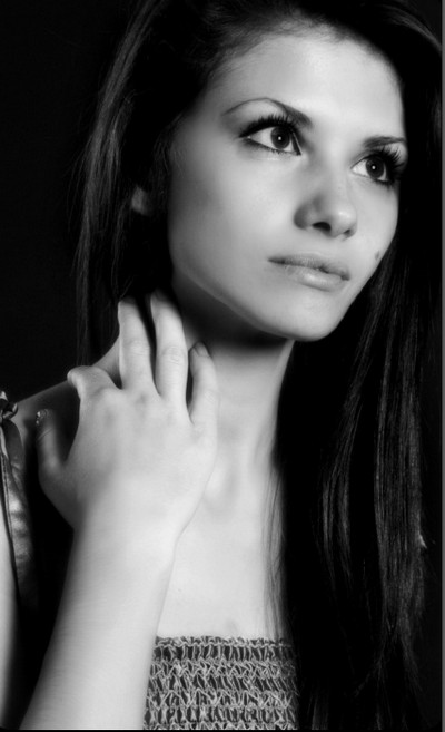 O romanca a ajuns Miss in Canada cu ajutorul internautilor din .ro!