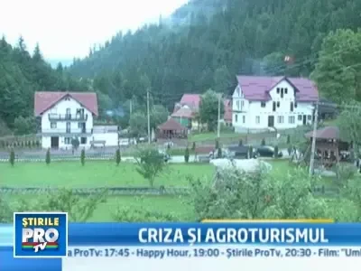 Criza duce la falimentul pensiunilor mici. Romanii stau acasa in weekend