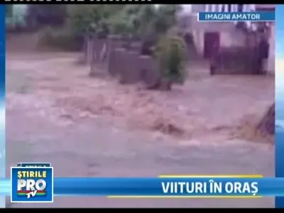Ploi, vijelii si grindina in Ardeal, cod portocaliu de inundatii pe Dunare