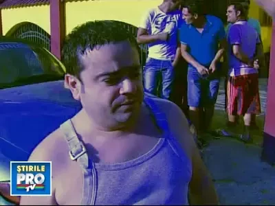 Adrian Minune calcat de hoti - tot sincronul