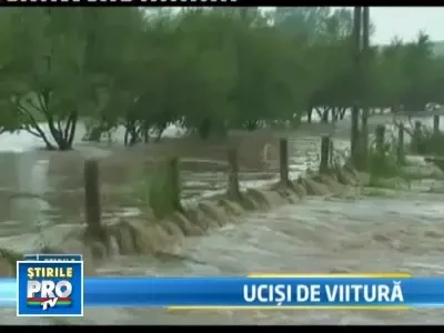 Prapad la Timisoara: zeci de curti inundate. Doi oameni inecati, la Cluj