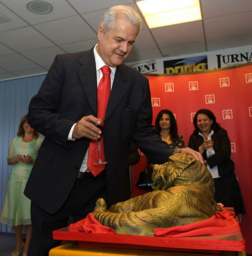 Tigrul lui Adrian Nastase