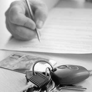 Asiguratorii auto se bat in oferte de criza. Promotiile, cheia spre profit