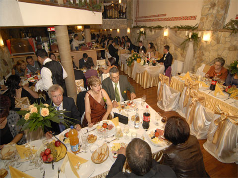 Nunta cu bucluc: un hot s-a strecurat si a furat portmoneul sefei de local