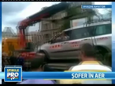 Criza de nervi! A facut circ pentru ca i-a fost ridicata masina