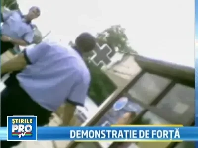 Cum isi face Sile Pietroi dreptate? Cu barosul!