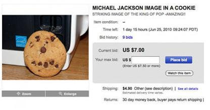 Chipul lui Michael Jackson pe un fursec! Seamana? E pe eBay la licitatie