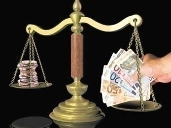 Exporturile depasesc importurile. Cifre bune pentru aparate electrice si materiale plastice