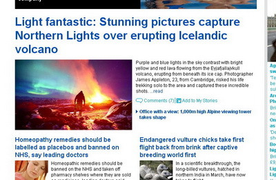 Iti taie rasuflarea! Aurora Boreala luminata de lava vulcanului islandez