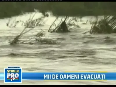 Inundatii ucigatoare! Siretul a adus cu el disperare si moarte!