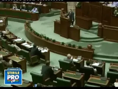 Parlamentarii primesc 1.000 de euro, bani pe care nu trebuie sa-i justifice