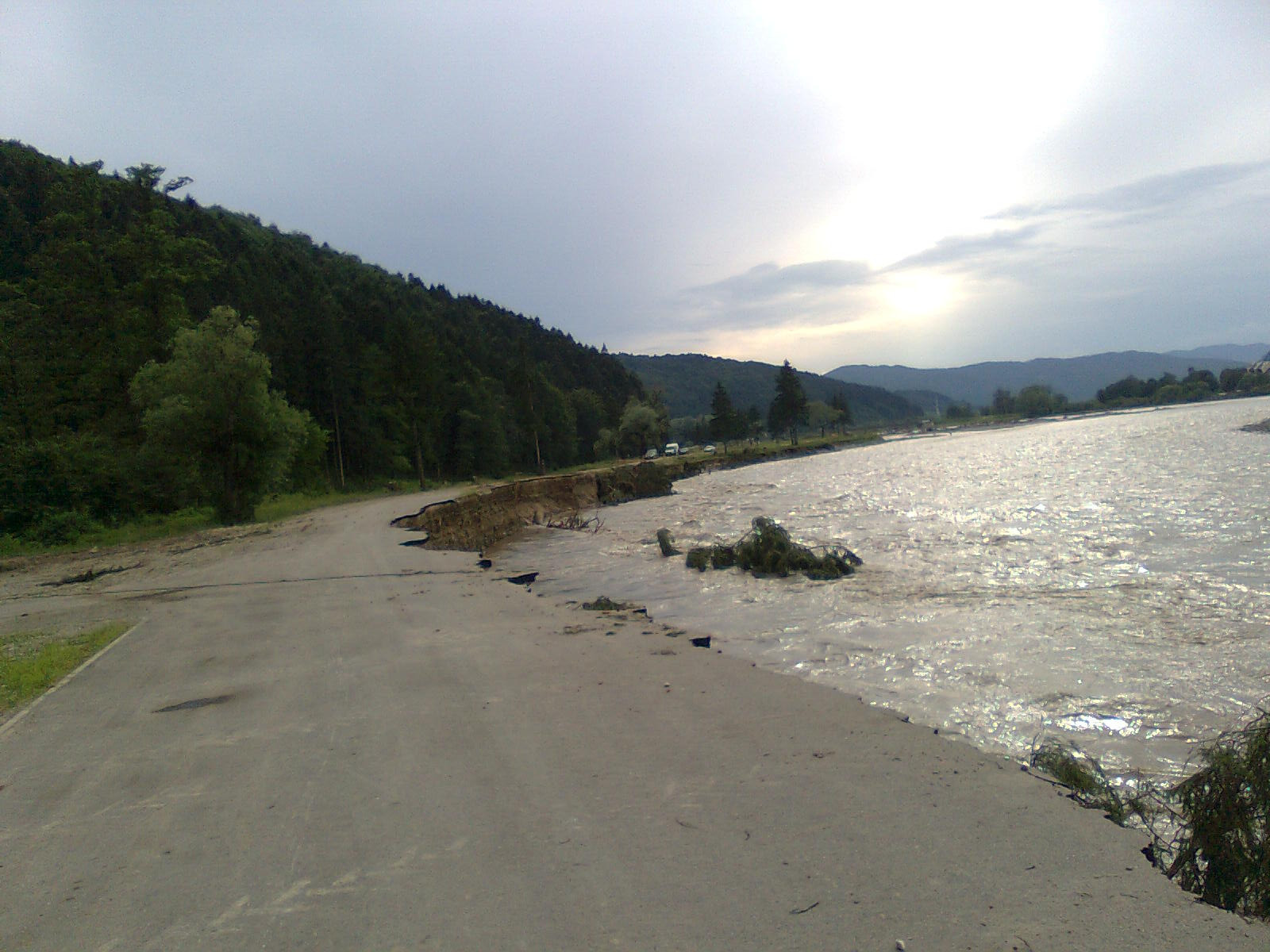 Potop in Europa Centrala. Cel putin 5 morti si 3 disparuti