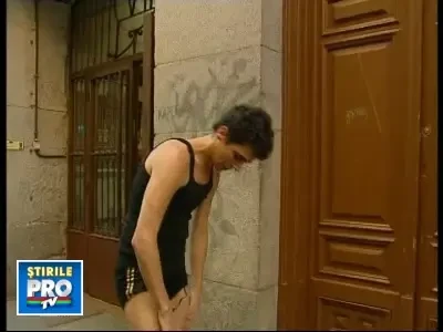 Intrecerea barbatilor pe tocuri, la o parada gay din Madrid! VIDEO