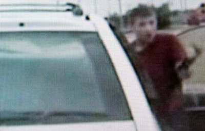 Doi politisti, ucisi cu un AK-47, de un adolescent de 16 ani. Vezi video!