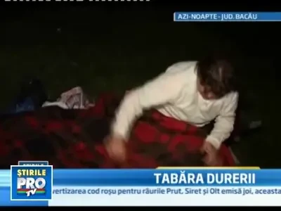 Localitatea Saucesti, cucerita de ape. Noaptea durerii pentru sinistrati