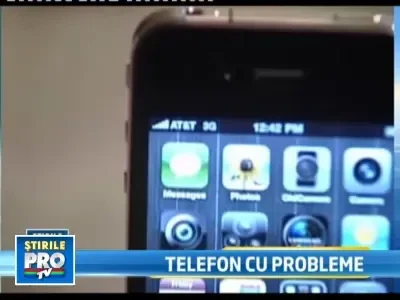 Clientii iPhone 4 nemultumiti. Telefonul are probleme de receptie