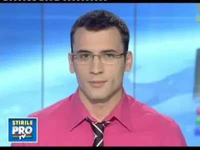 Costumat in erou ajuta politistii sa prinda infractorii, dar a fost amendat