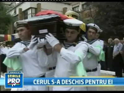 Militarii decedati in tragedia aviatica au fost condusi pe ultimul drum