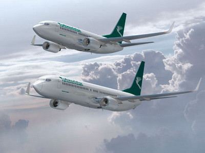 A nascut in avion si a aruncat fatul in WC