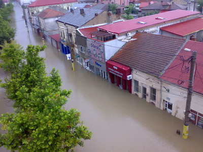 Alerta in Caras-Severin. Apele au inundat 250 de gospodarii. Codul galben de ploi a fost prelungit