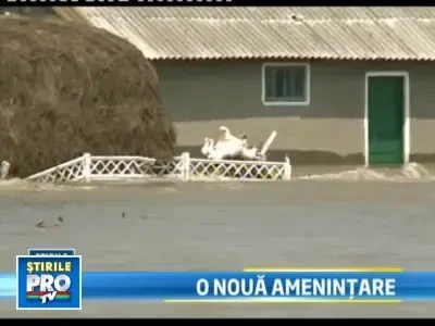 Zeci de familii din jud. Constanta traiesc sub amenintarea apelor