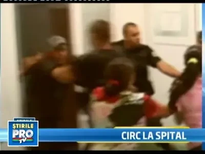 Batai ca pe front la spitalul din Tg. Jiu: doua clanuri de romi vs. paznici