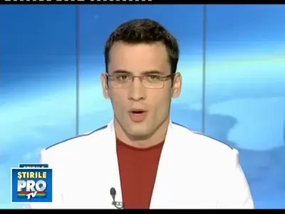 S-a cascat pamantul si i-a inghitit masina. Crater aparut din senin in SUA