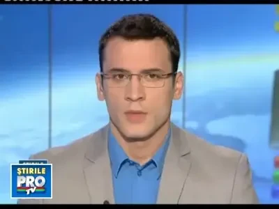 I-au anuntat vecinii ca arde casa cu ei inauntru!