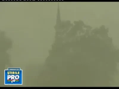 Furtuni, tornade si vijelii au lovit Belgia