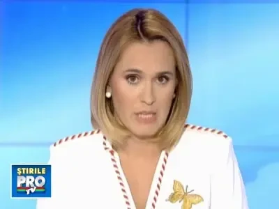 Ziarist grec, ucis in fata casei sale din Atena