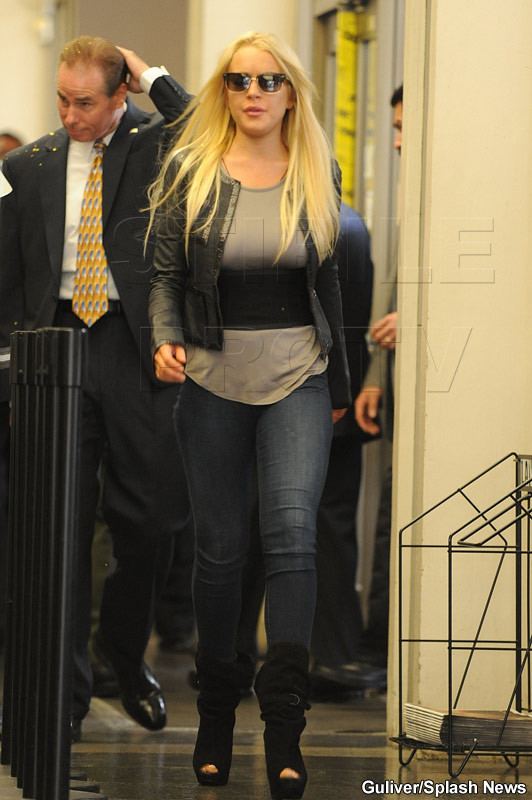 Lindsay Lohan s-a dezintoxicat. A fost externata din spital