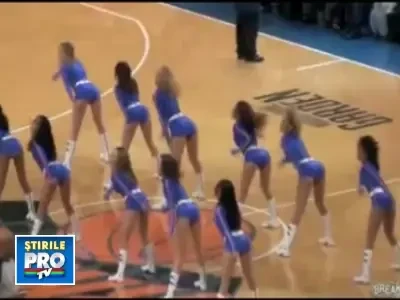 Ouch! Cazaturi majore cu majorete direct din America!