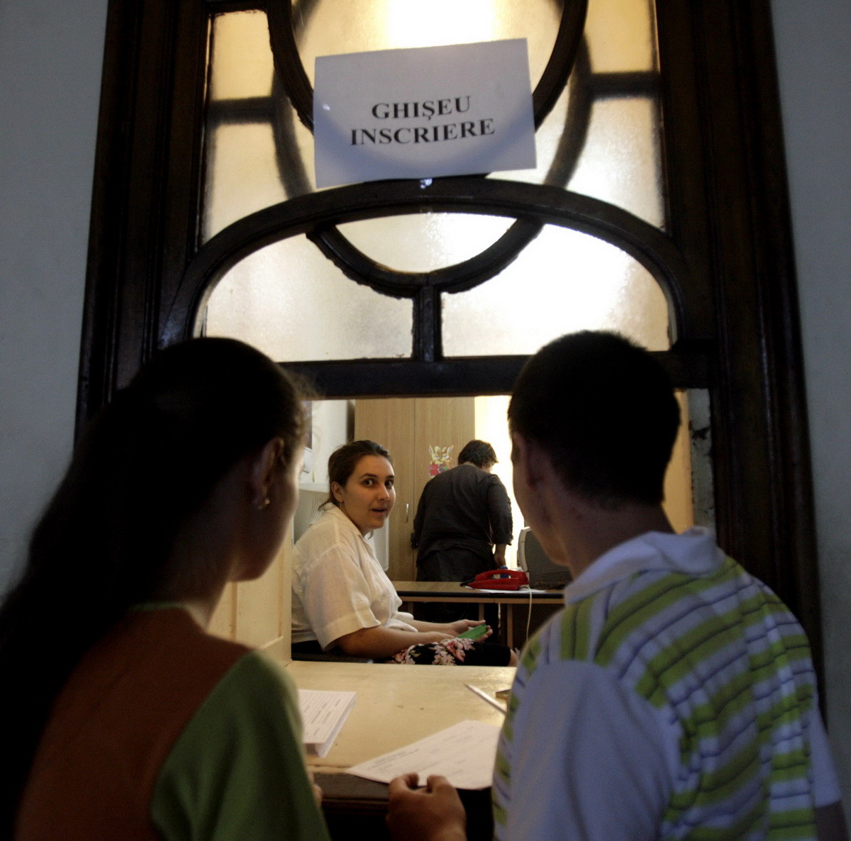 Viitor student de 70 de ani a cerut sa fie scutit de taxa pentru ca e orfan