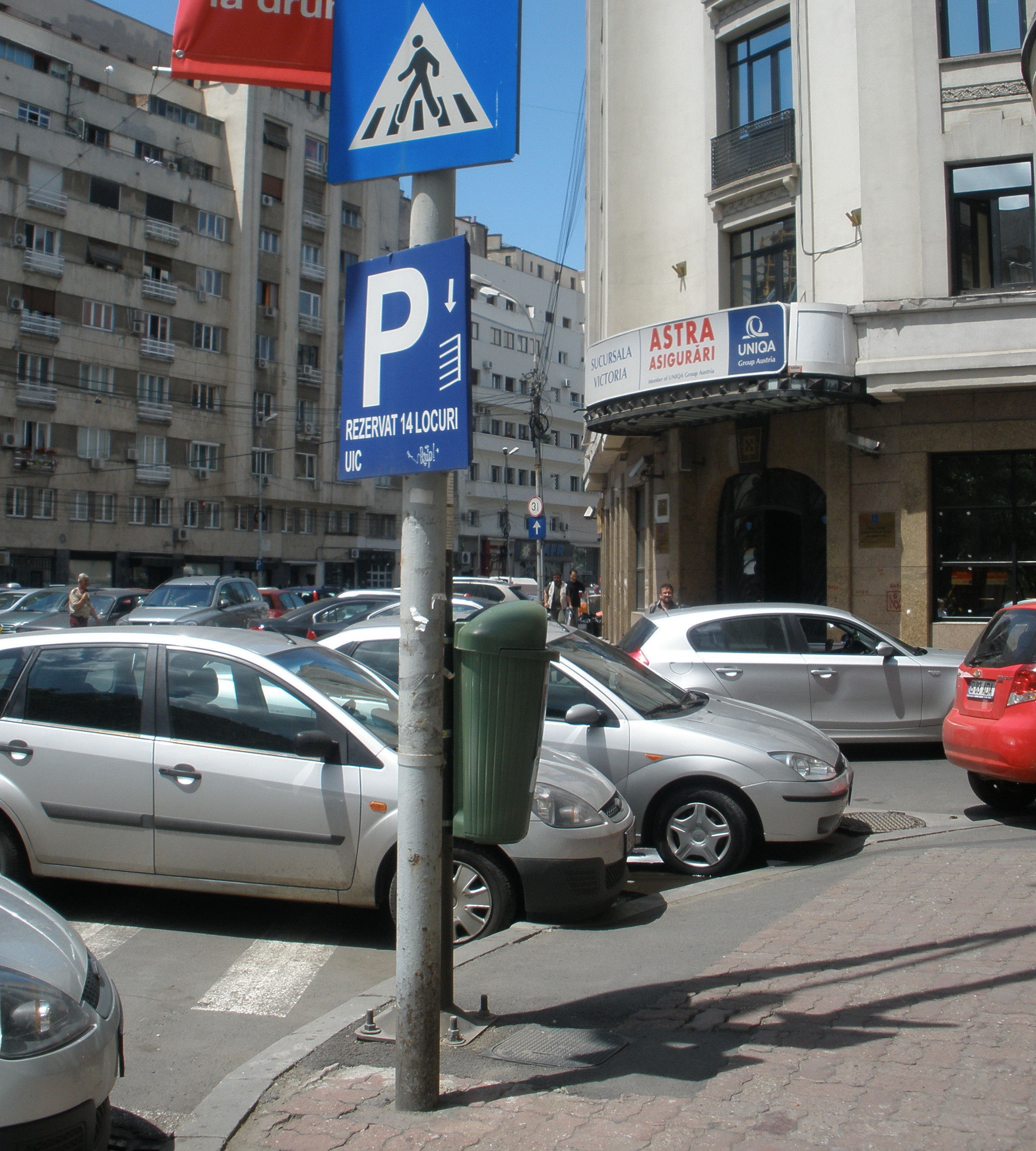 Amenzi usturatoare pentru soferii din Alba Iulia care isi parcheaza masinile pe spatii verzi