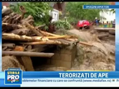 Revarsare de ape in Bistrita Nasaud. Zeci de oameni, in pericol