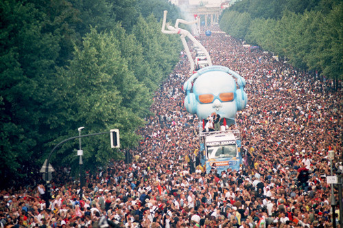 Love Parade- Parada mortii! 19 oameni au murit calcati in picioare