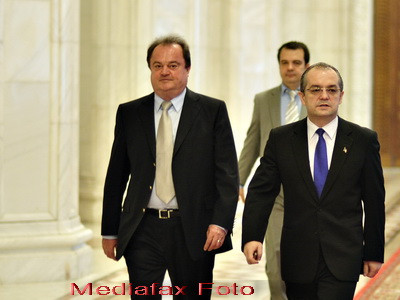 Blaga nu s-a mai razgandit in privinta demisiei. PDL a crezut ca da!