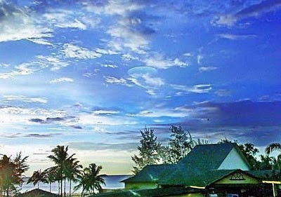 Dosarele X in Malaezia! S-au trezit cu OZN-ul pe plaja