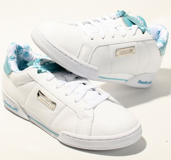 Contrabanda la noi: pantofi imprimati cu fierul de calcat cu marci celebre