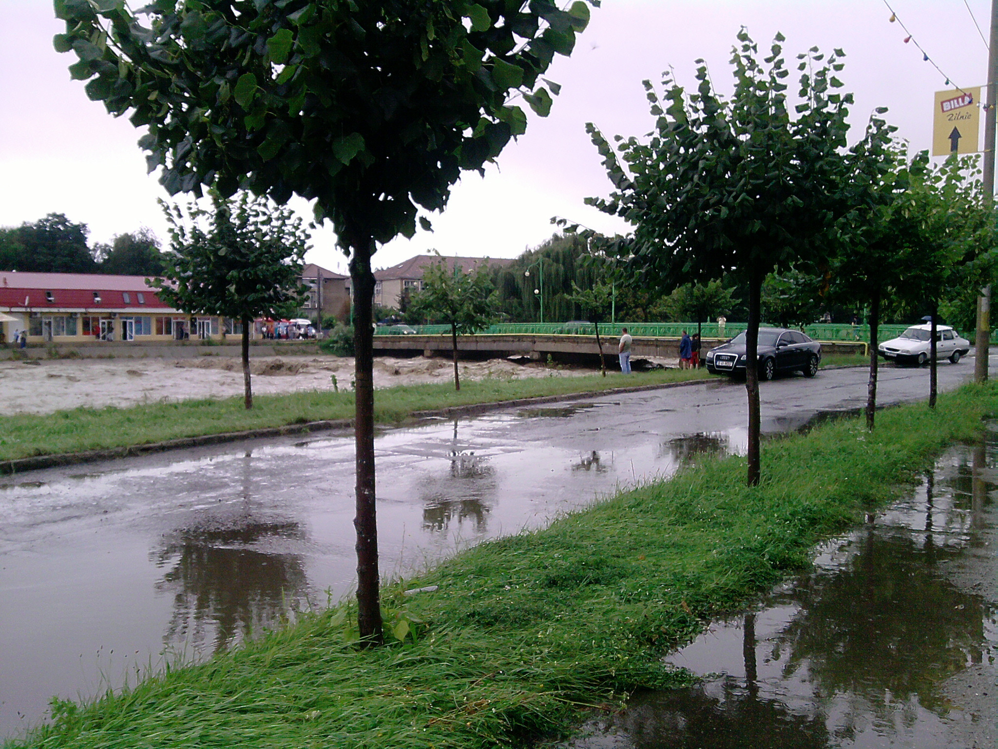 Raul Casin dupa o ploaie zdravana in Onesti